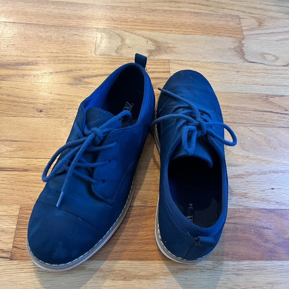 Used Zara navy blue dress boy shoes with laces